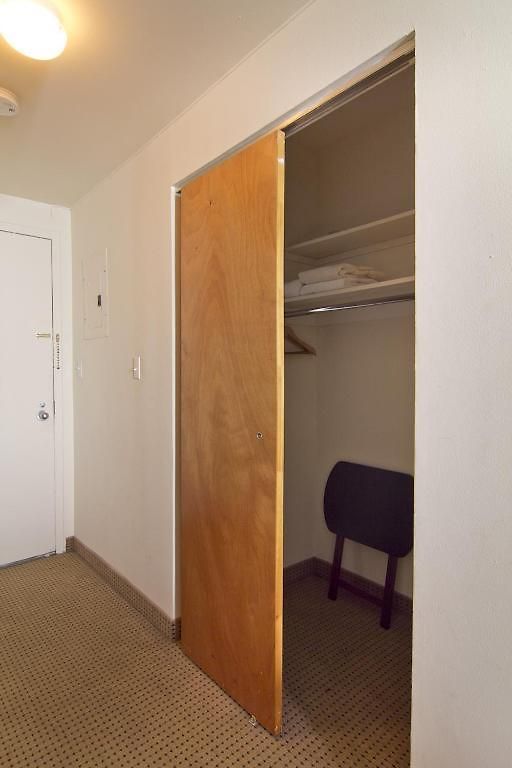 Apartment Metro *