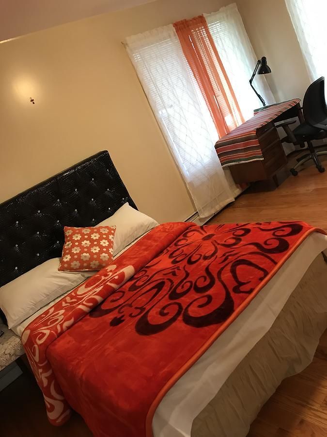 Poonamhouse 2 *