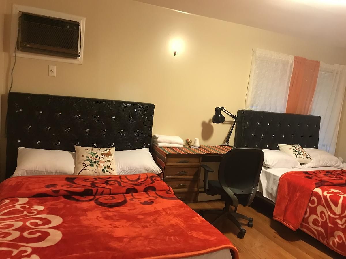 Poonamhouse 2 * New York