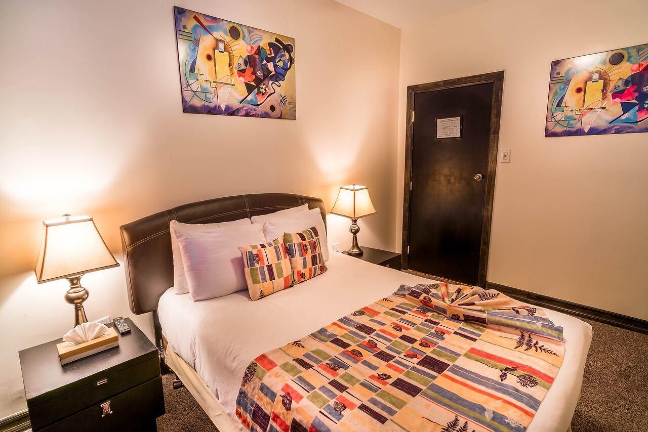 Hostel Royal Park