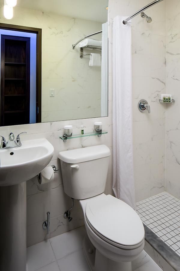 Orchard Street Hotel 3*