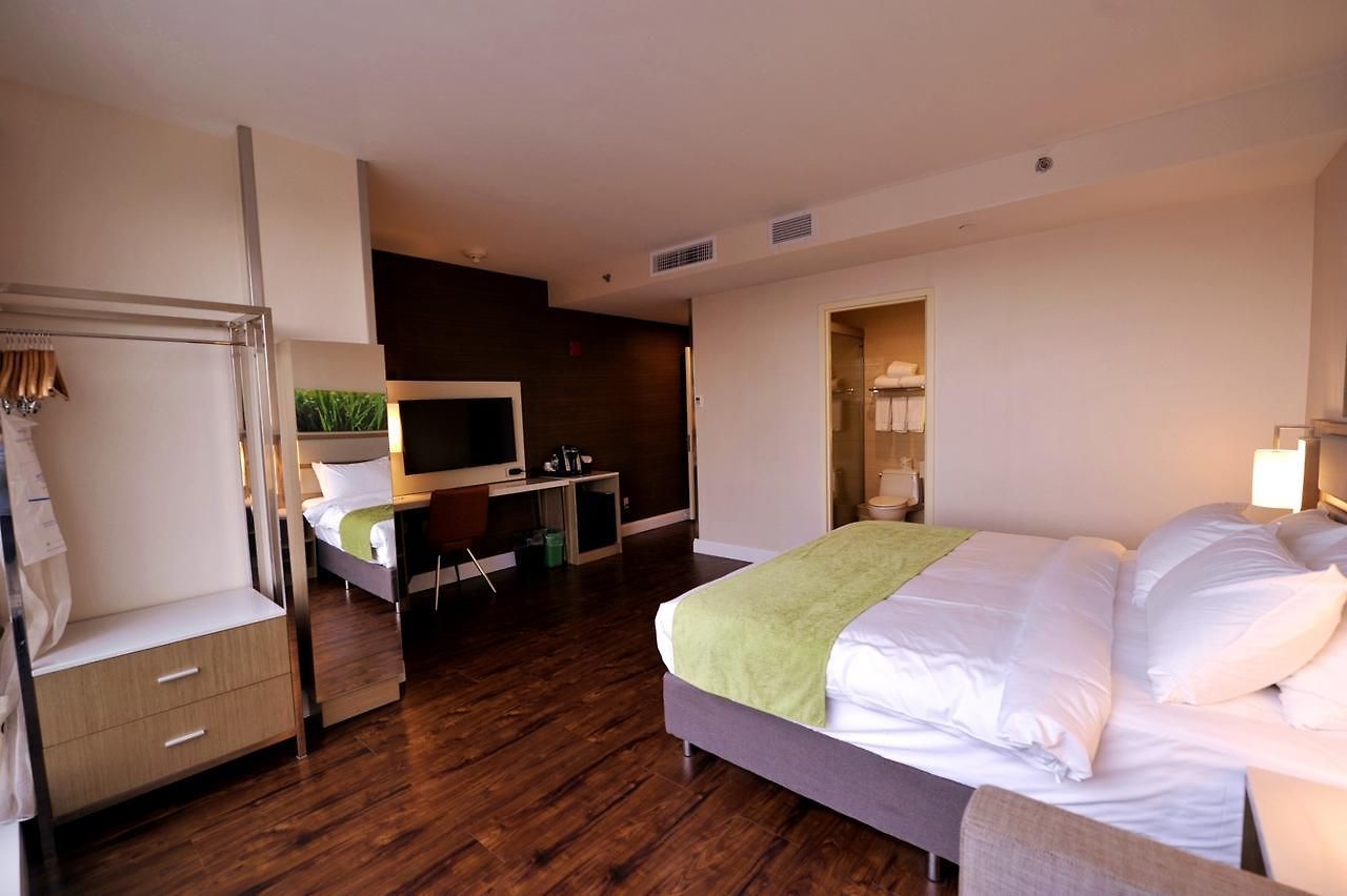 Hotel Wyndham Garden Fresh Meadows Flushing New York