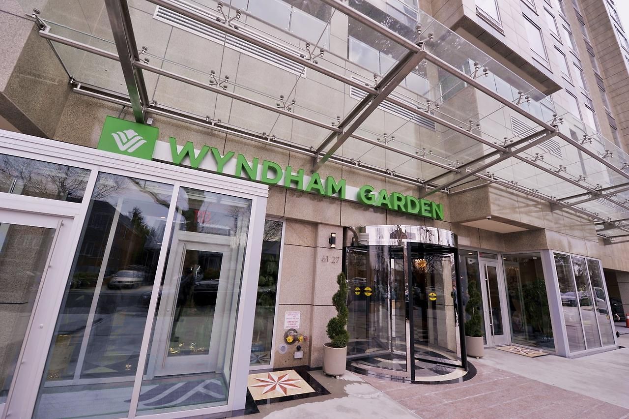 Wyndham Garden Fresh Meadows Flushing Hotel 3*