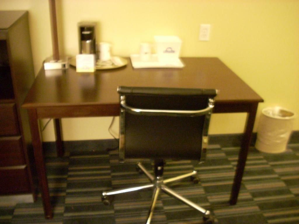 Days & By Wyndham Ozone Park/jfk Airport