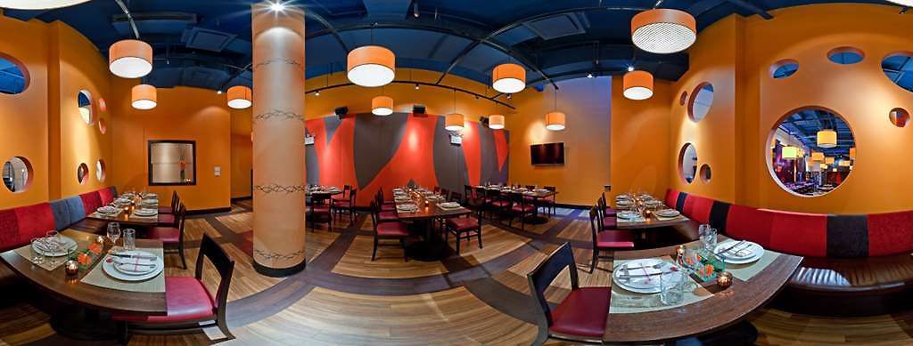 Hilton Fashion District Hotel 4*