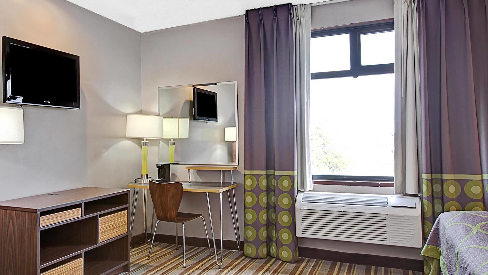 Super 8 By Wyndham Jamaica North Conduit New York