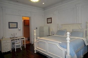 Sugar Hill Apartment New York