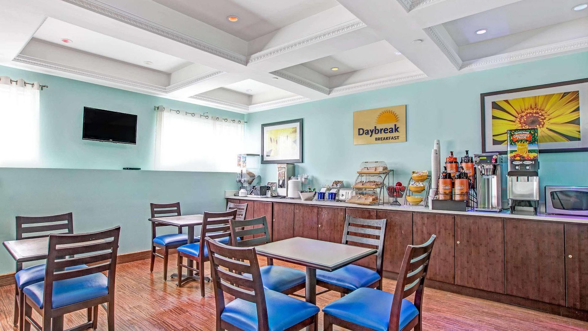 Days & By Wyndham Ozone Park/jfk Airport