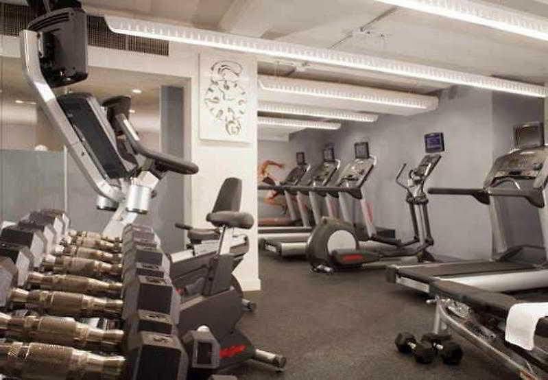 By Marriott Downtown Manhattan/world Trade Center Area 4*