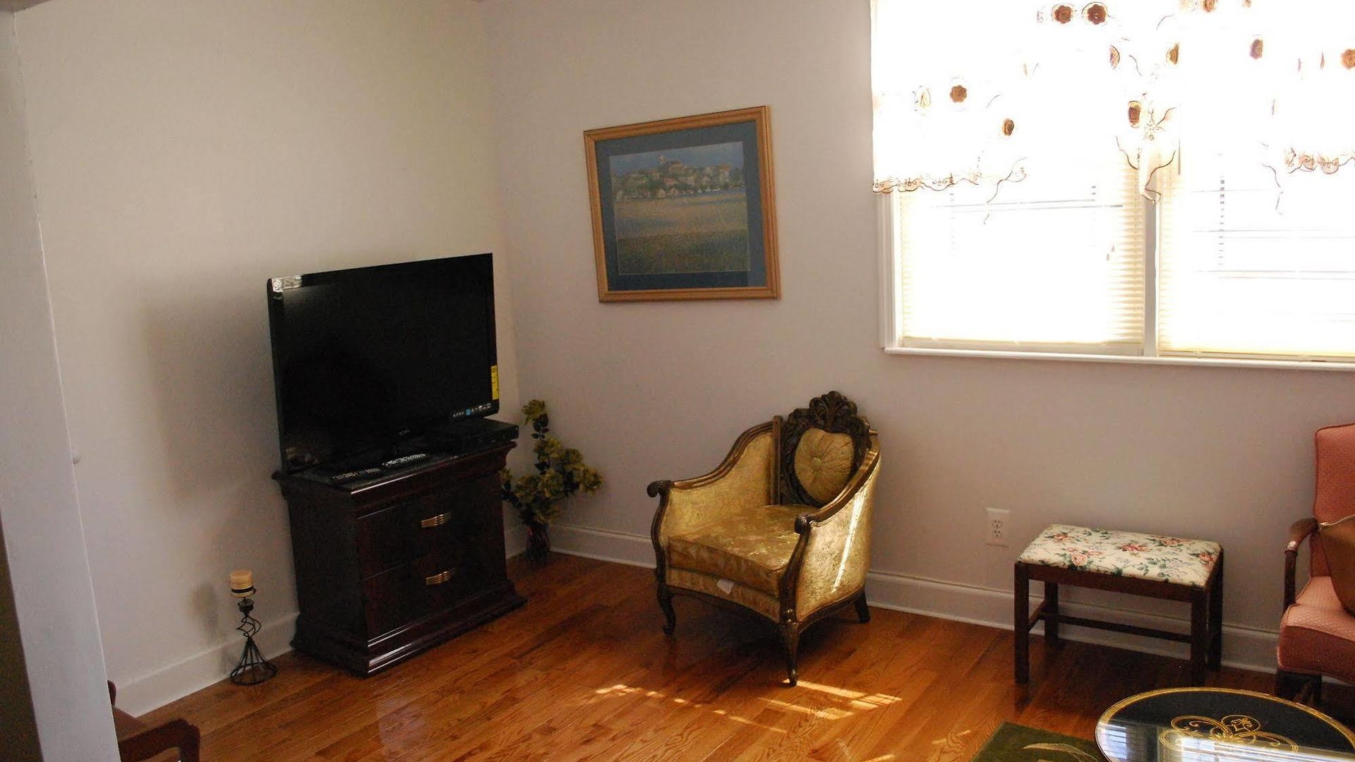 Delz Bed & Breakfast Hotel *