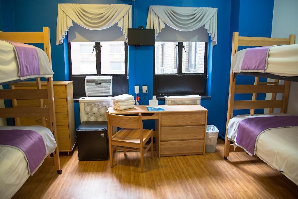 Vanderbilt Ymca Hostel *