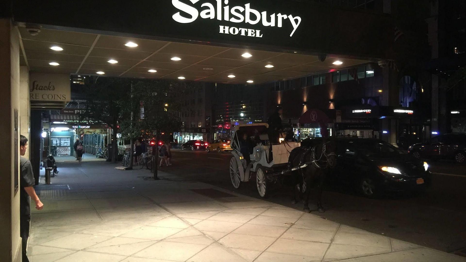 Salisbury Hotel