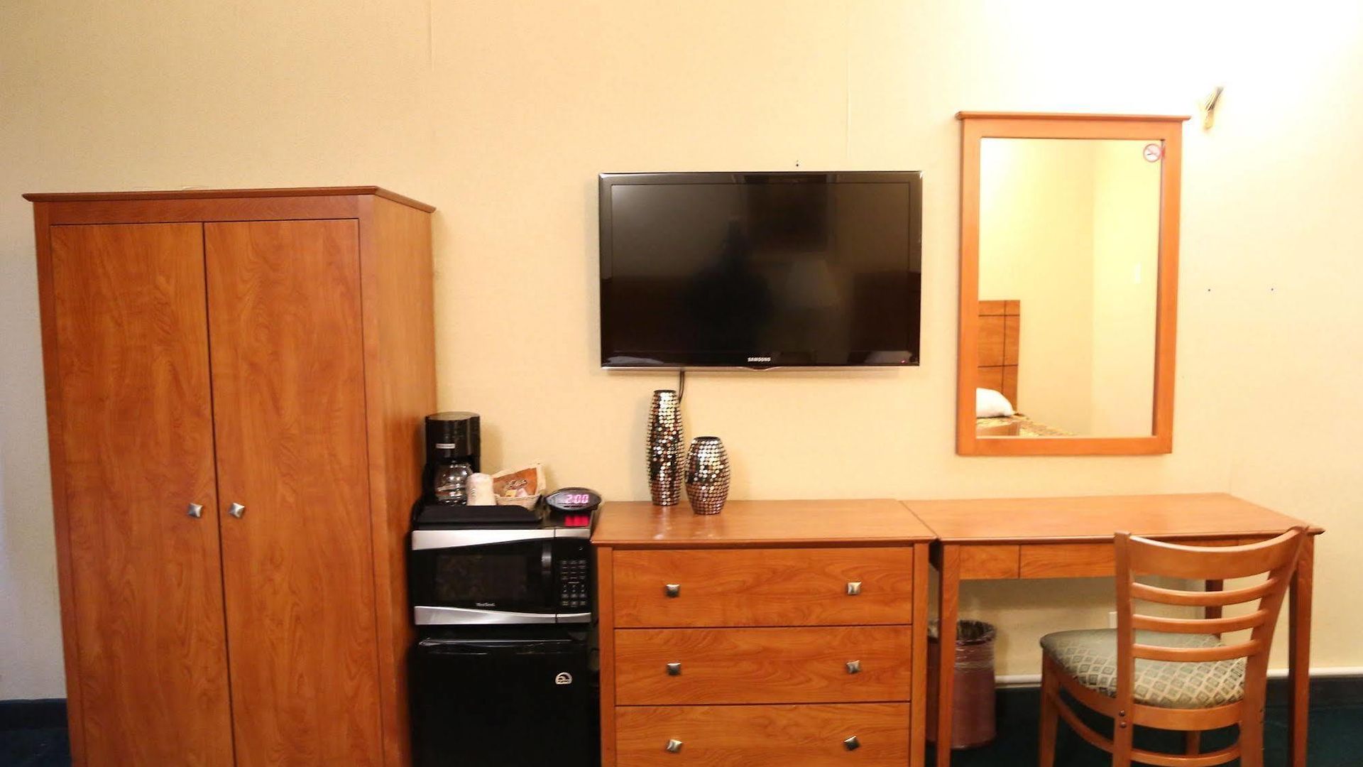 Hotel Jfk 2*
