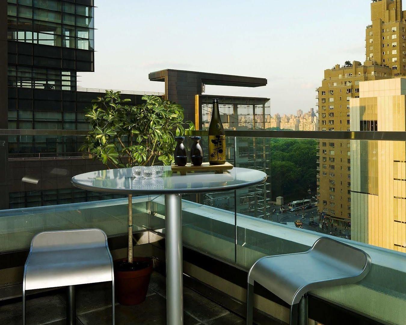 6 Columbus Park