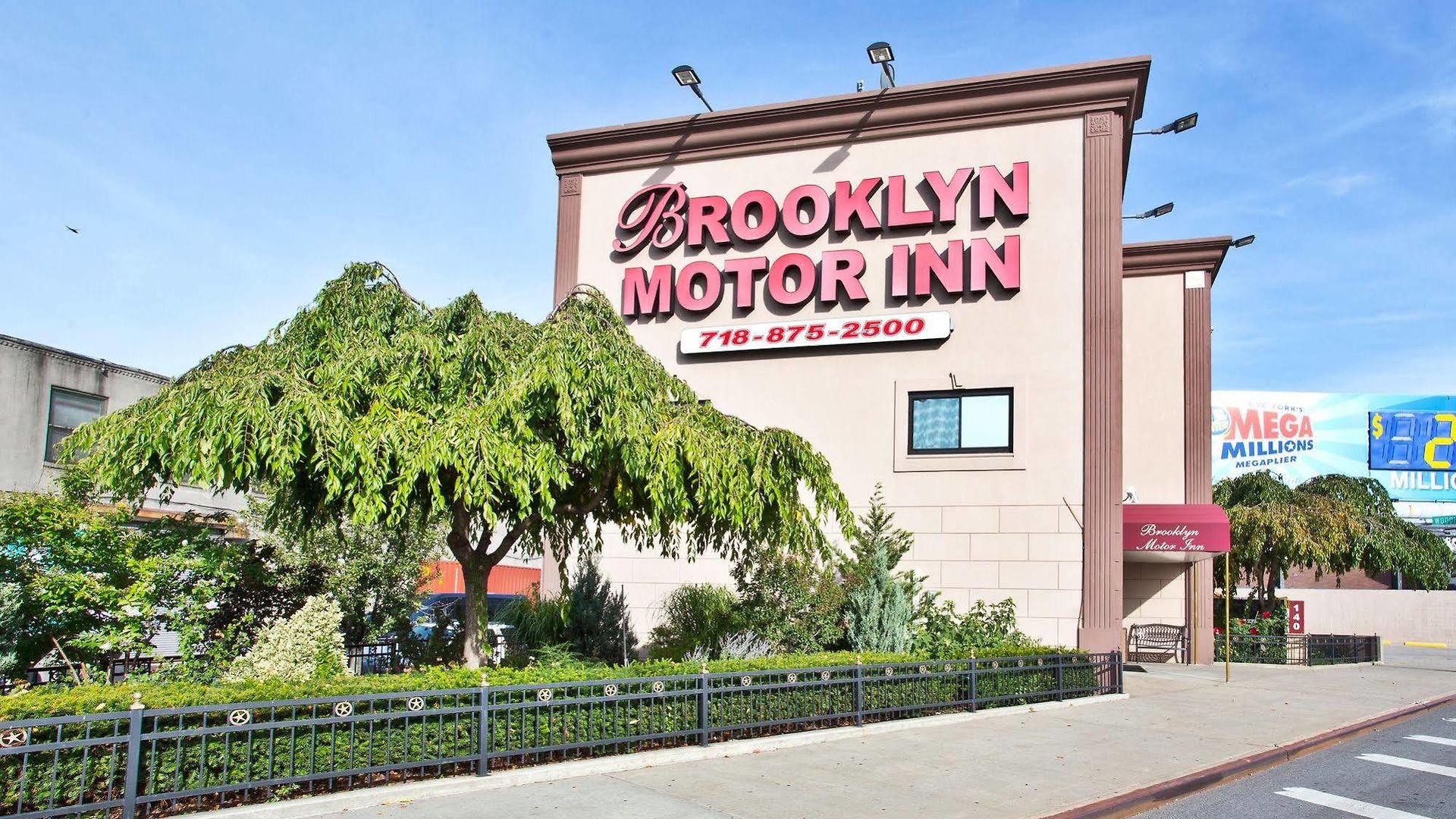 Brooklyn Motor Hotel