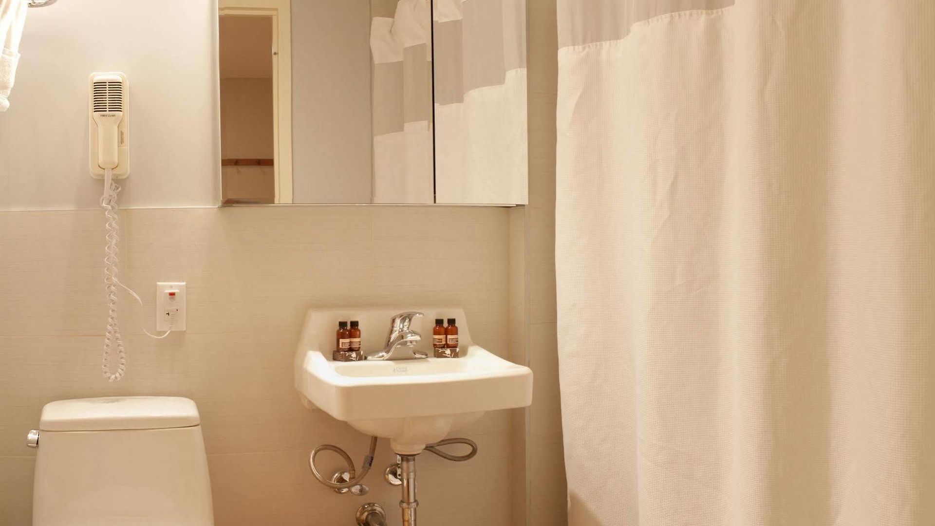 Sanctuary Nyc Retreats Guest house 4*