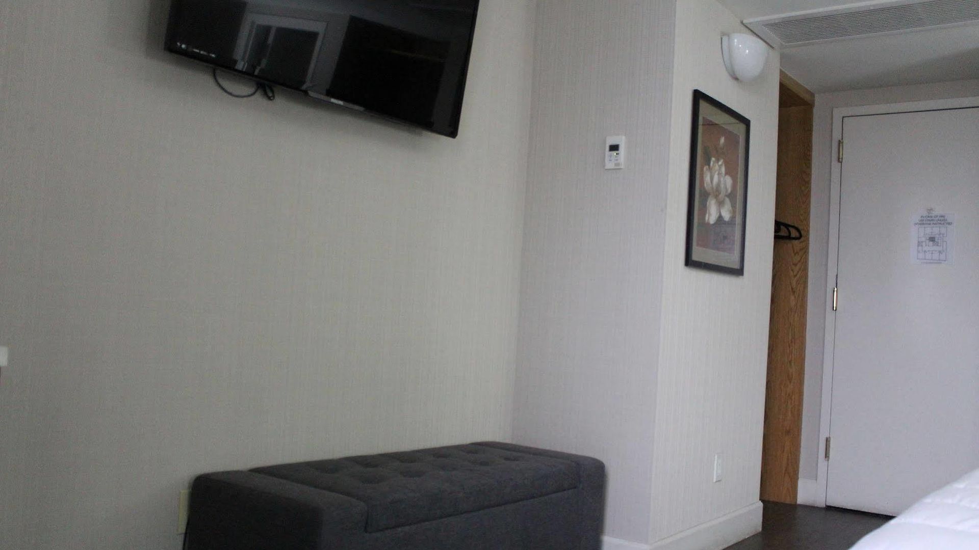 Cliff Hotel