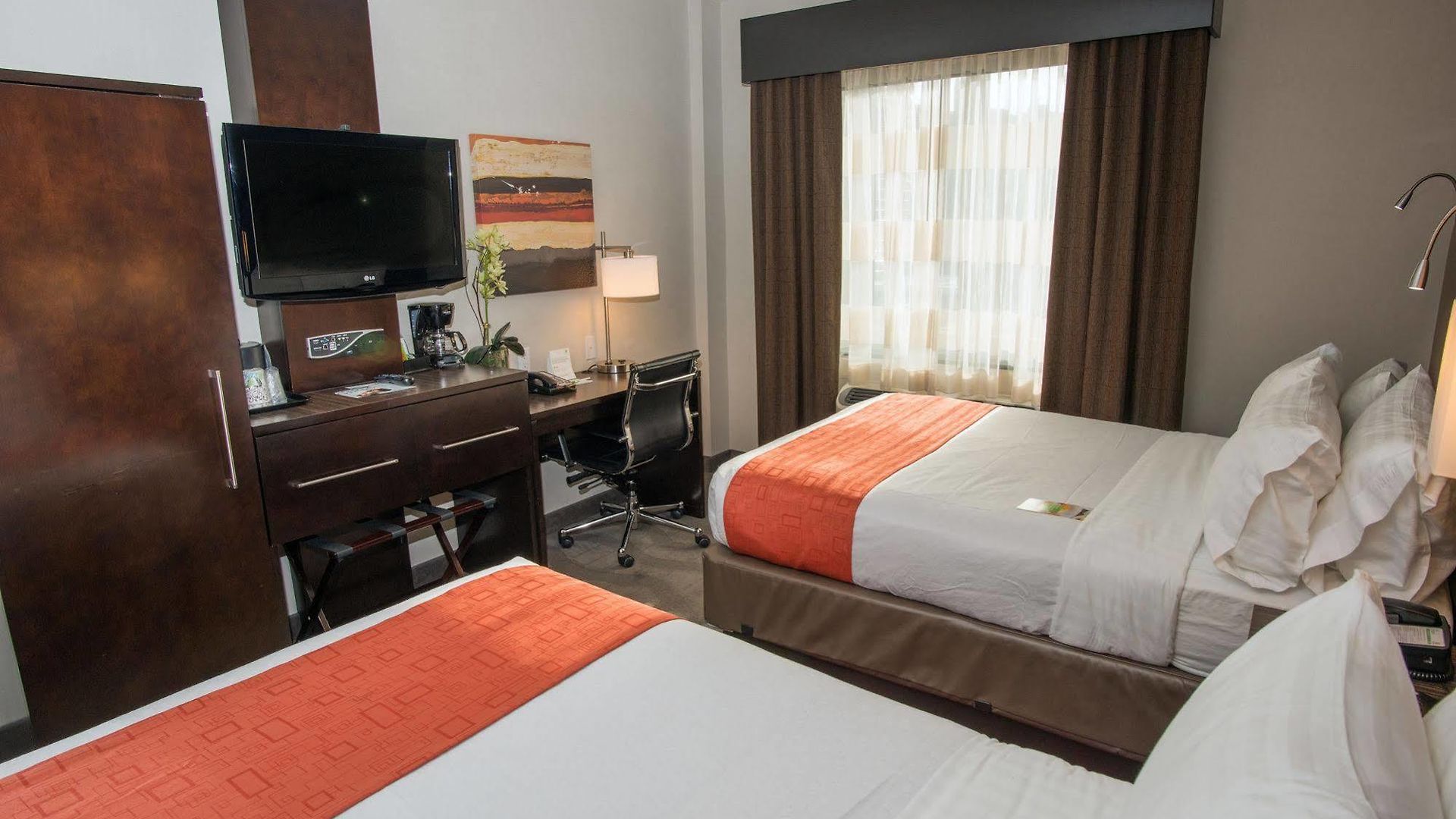 Lower East Side By Ihg 4*