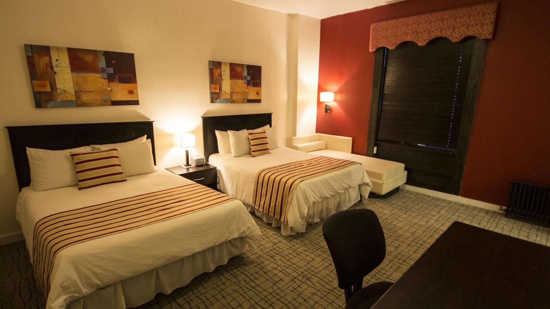 Royal Park Hostel