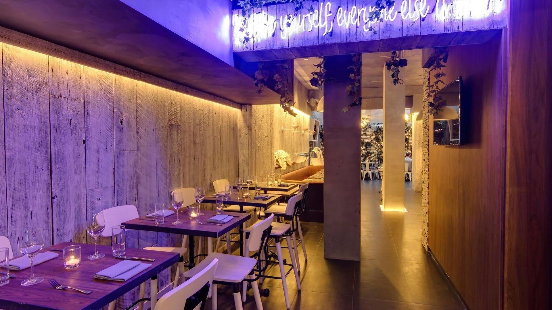 Henri Hotel