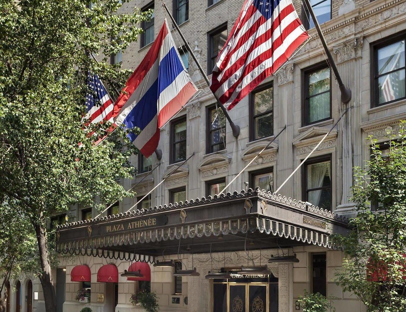 Plaza Athenee 5*