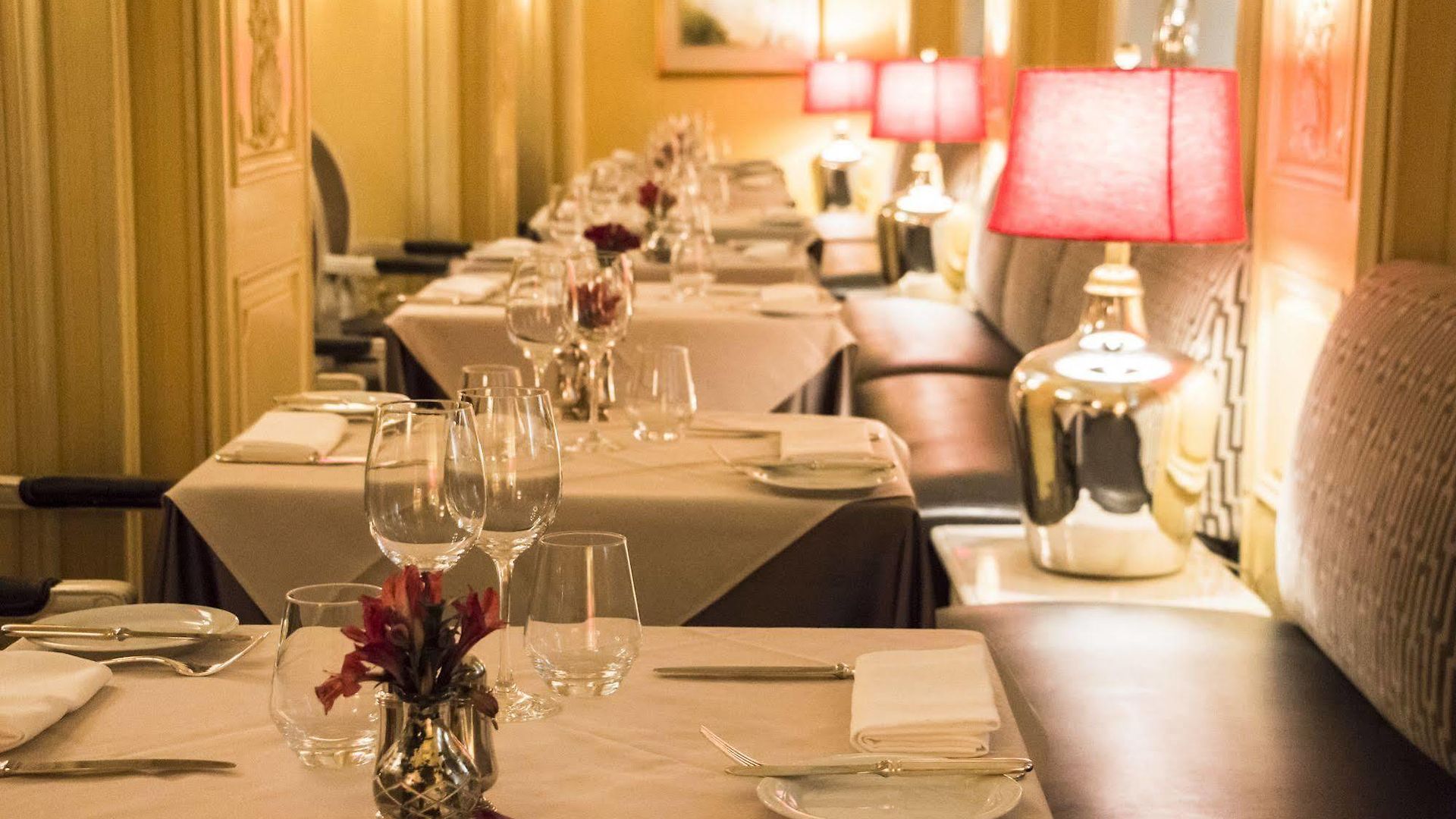 Plaza Athenee Hotel