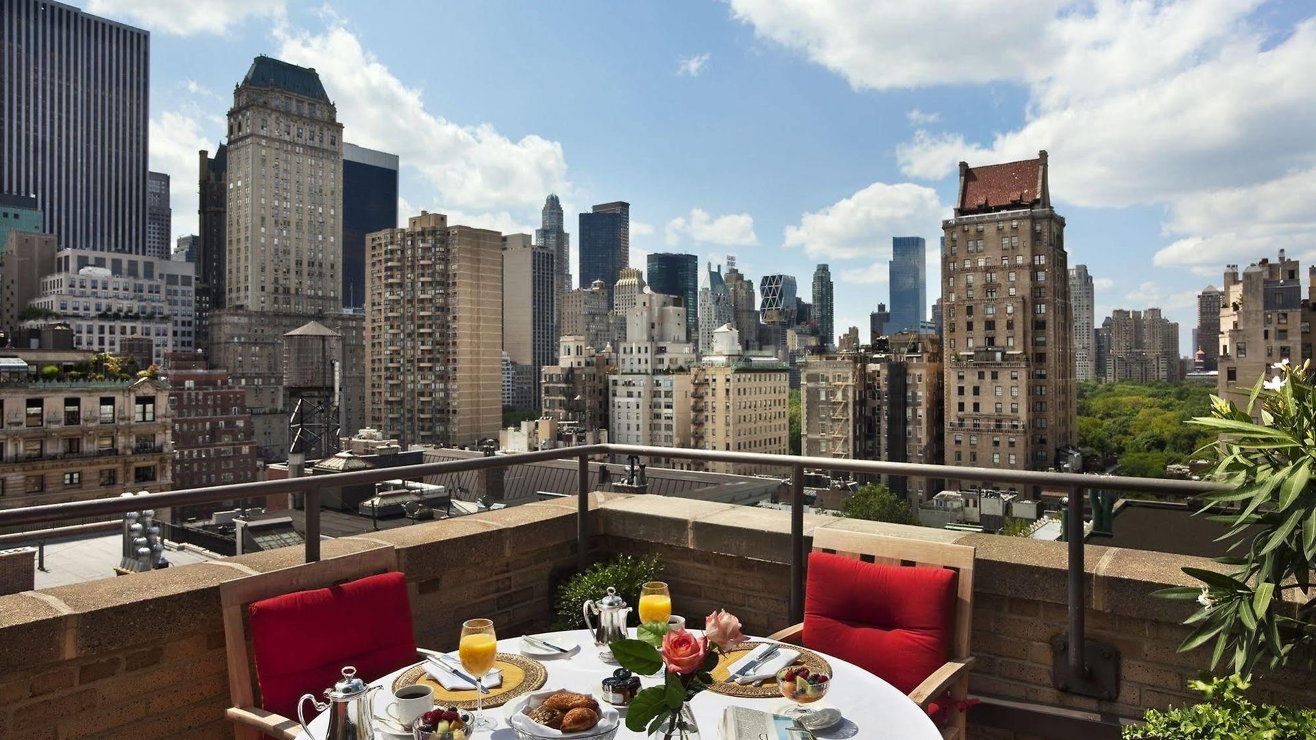 Hotel Plaza Athenee 5*