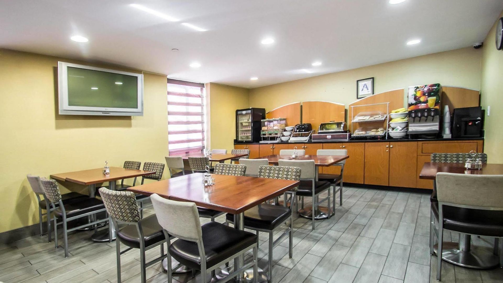 Red Lion And Brooklyn Hotel 3*