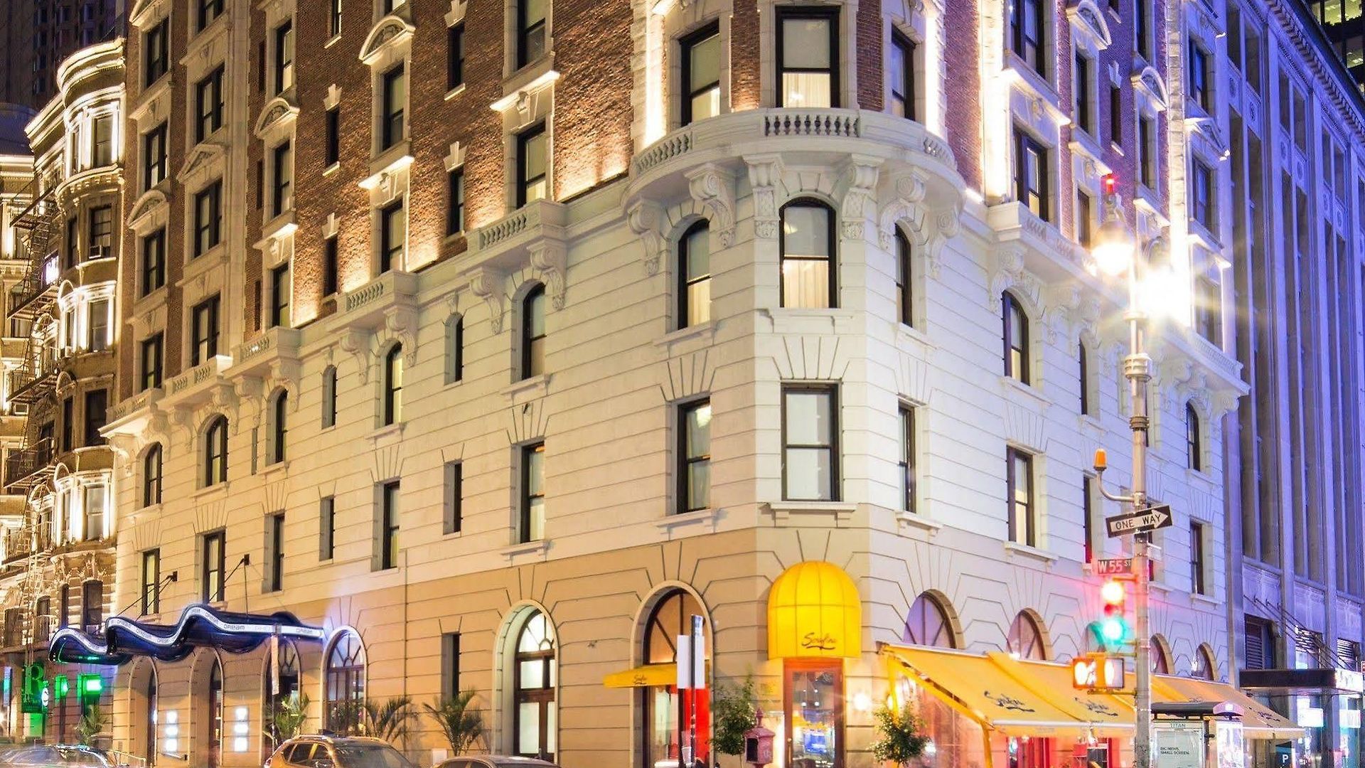 Dream Midtown, By Hyatt New York