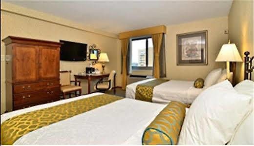 Western Queens Court Hotel