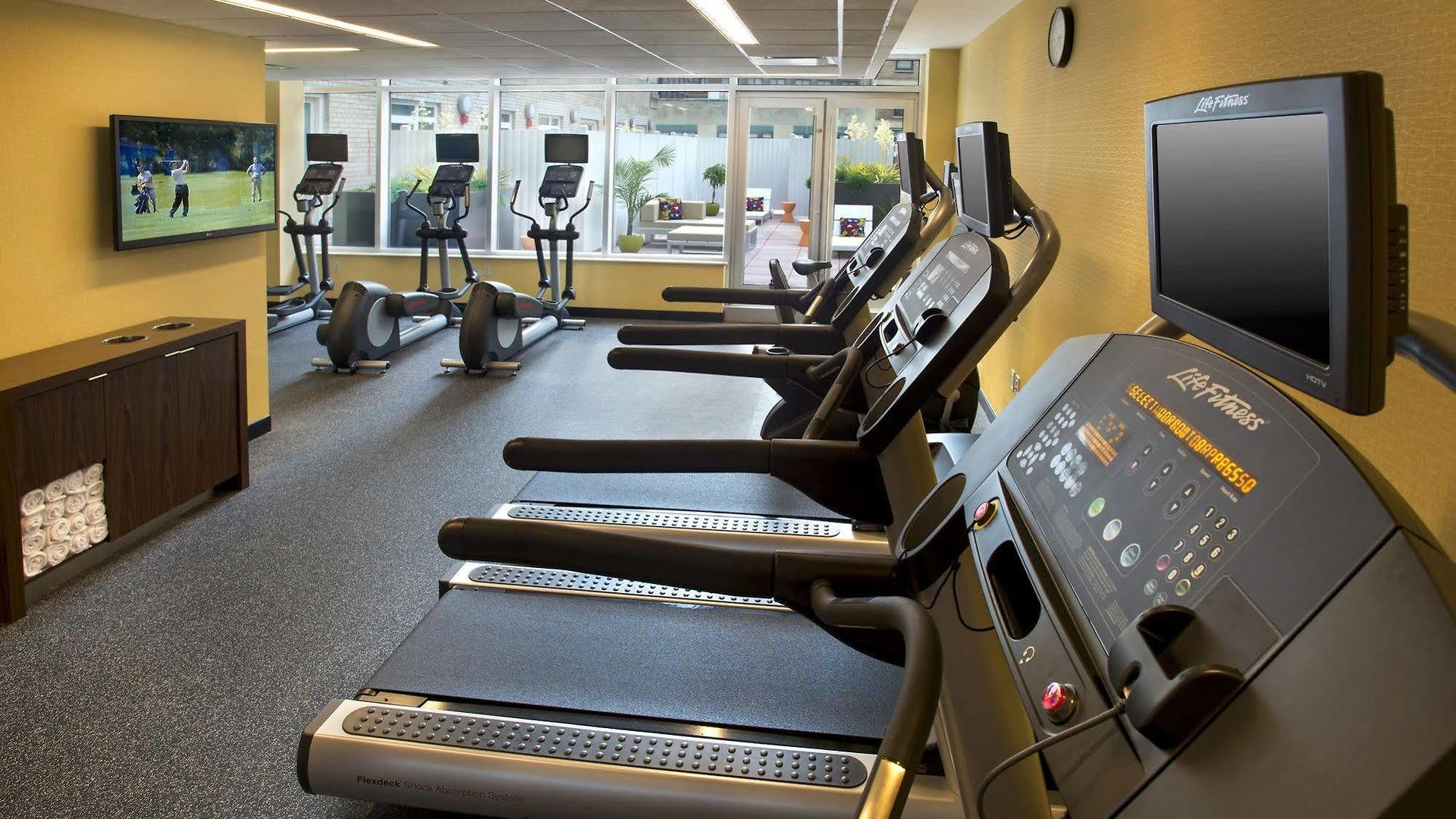Courtyard By Marriott Manhattan/herald Square Hotel