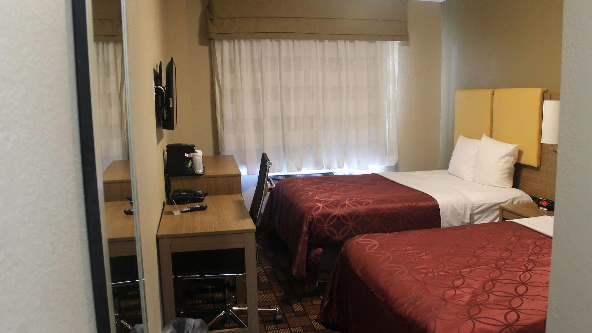 Days By Wyndham Brooklyn Borough Park