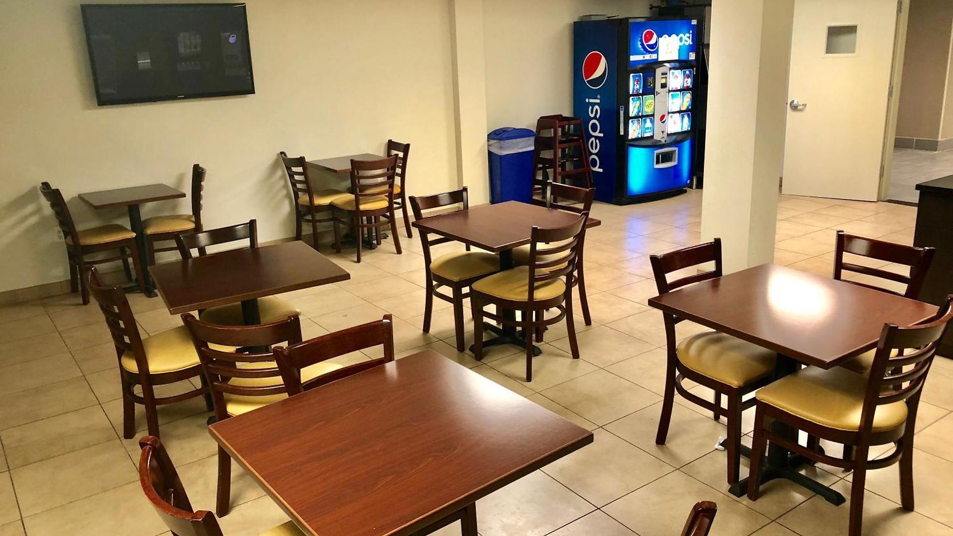 Days By Wyndham Brooklyn Borough Park Hotel