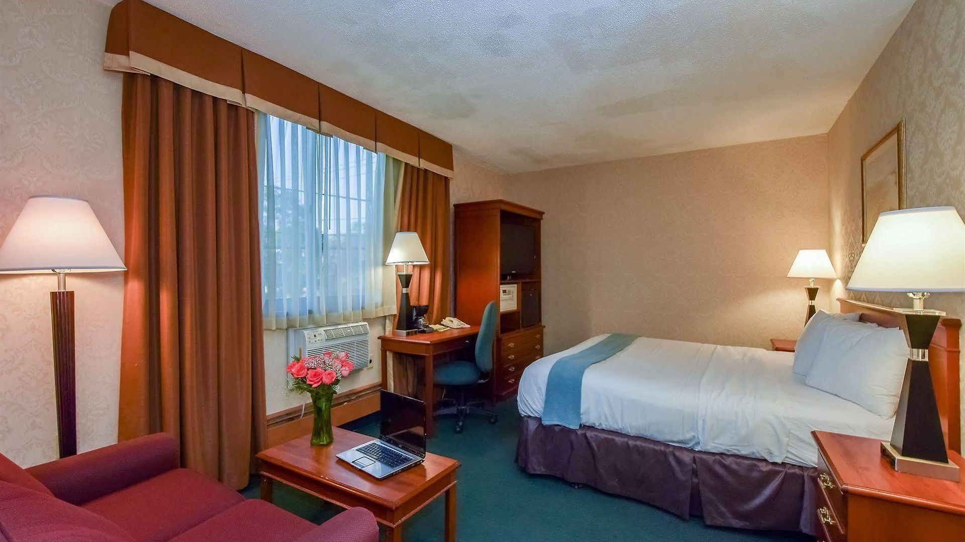 Anchor Hotel