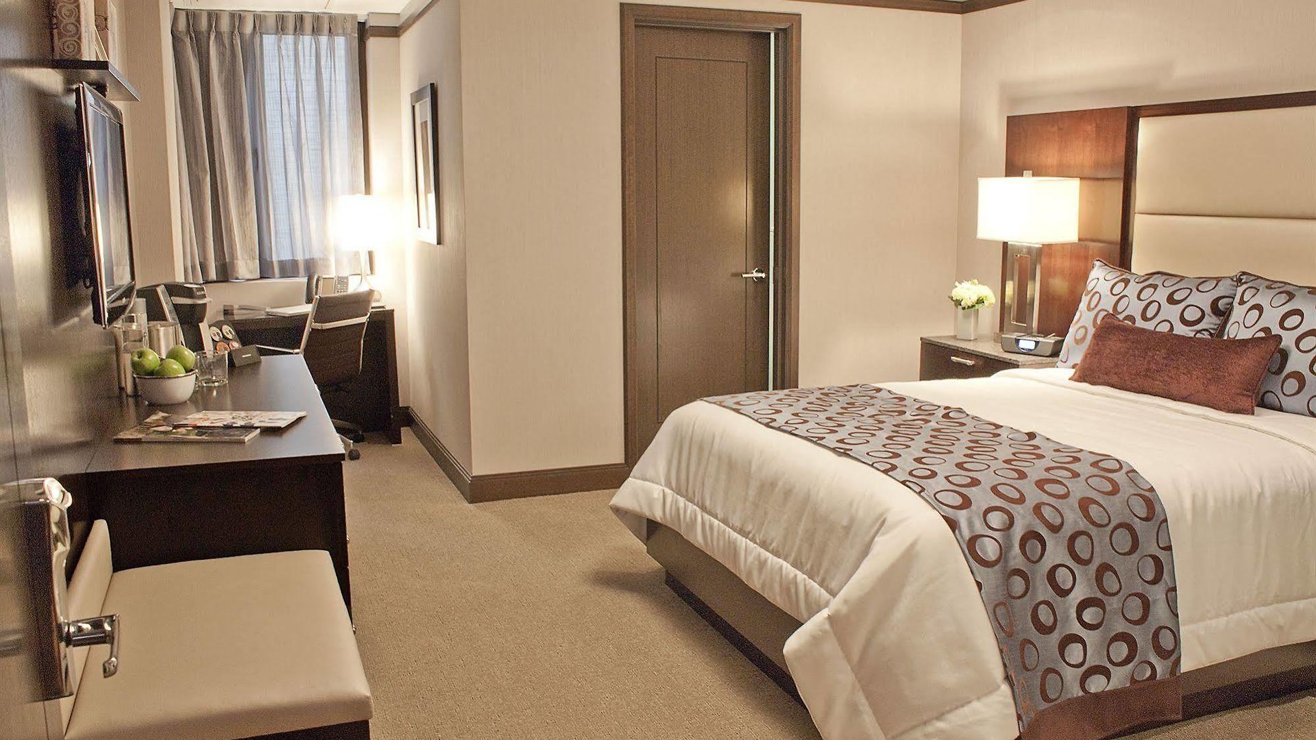 The Pearl 4*