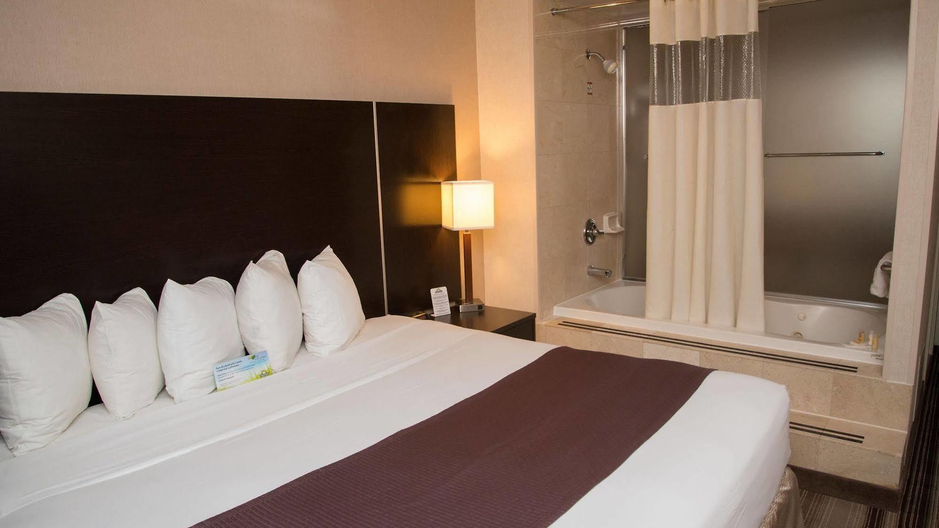 Days By Wyndham Jamaica / Jfk Airport Hotel