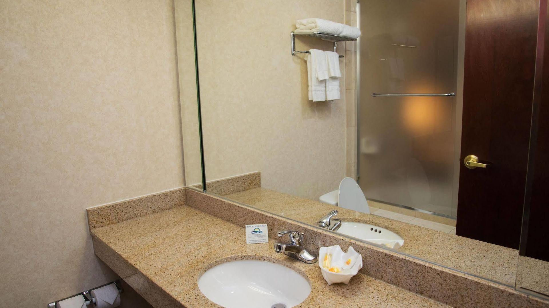 Hotel Days By Wyndham Jamaica / Jfk Airport