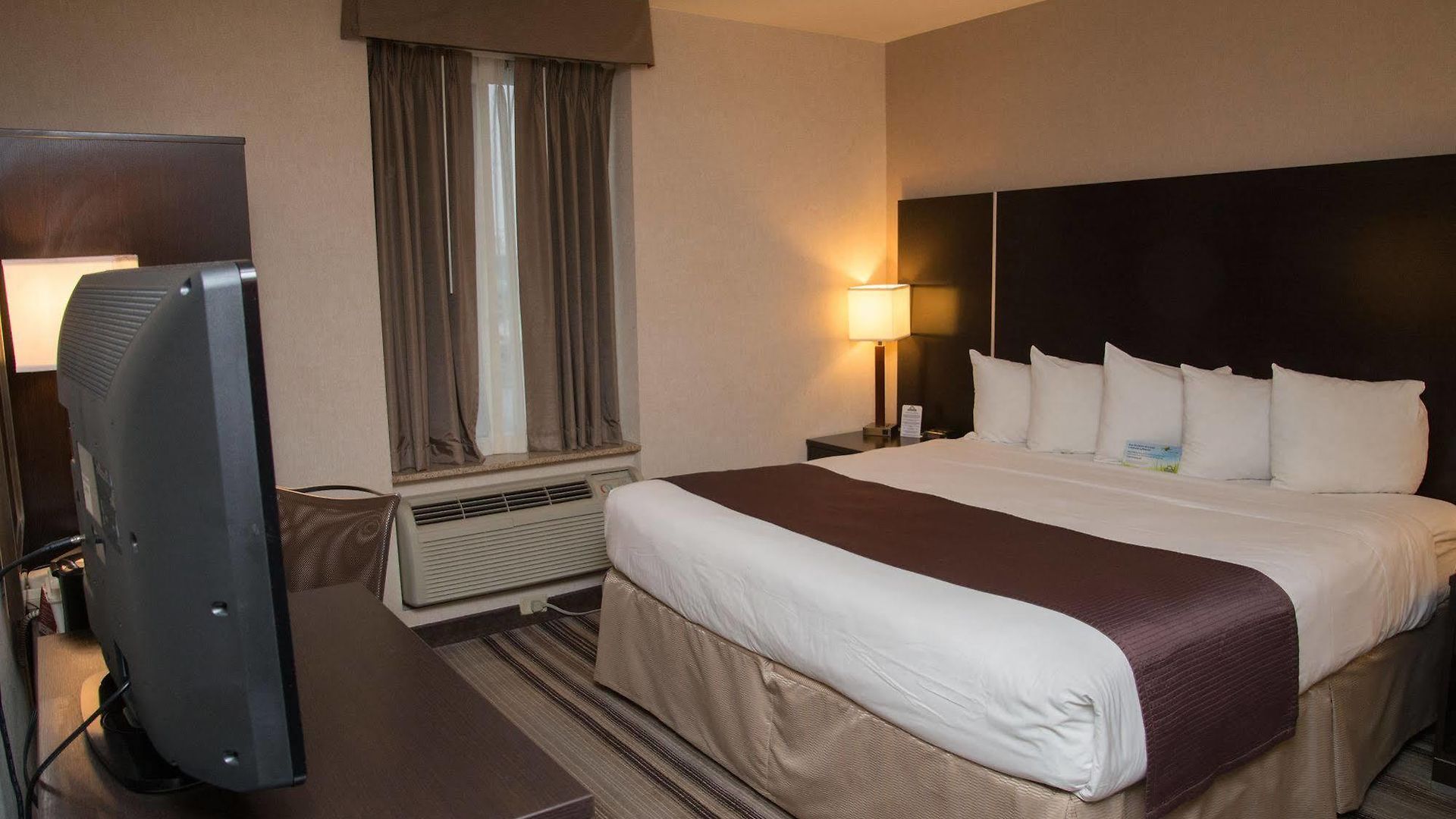 Days By Wyndham Jamaica / Jfk Airport New York