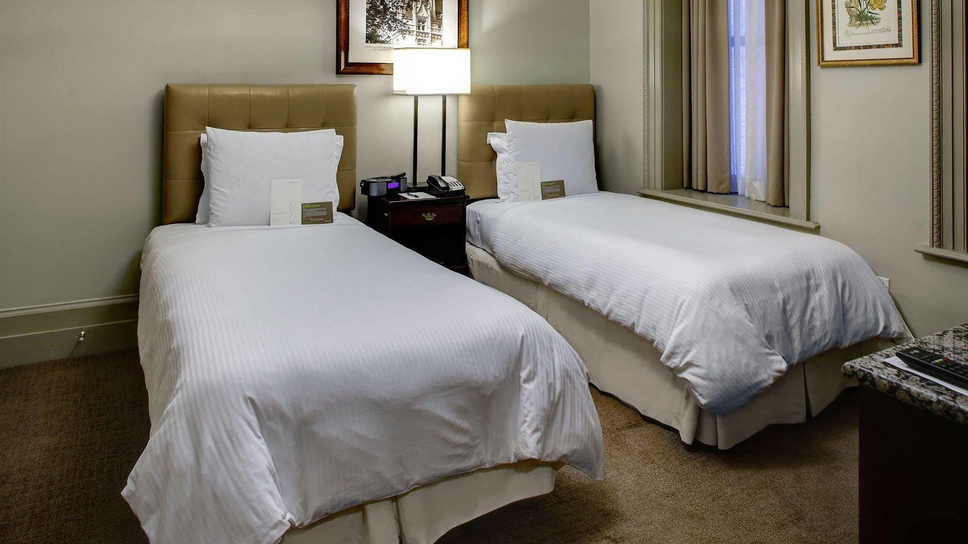 Wales Hotel 3*
