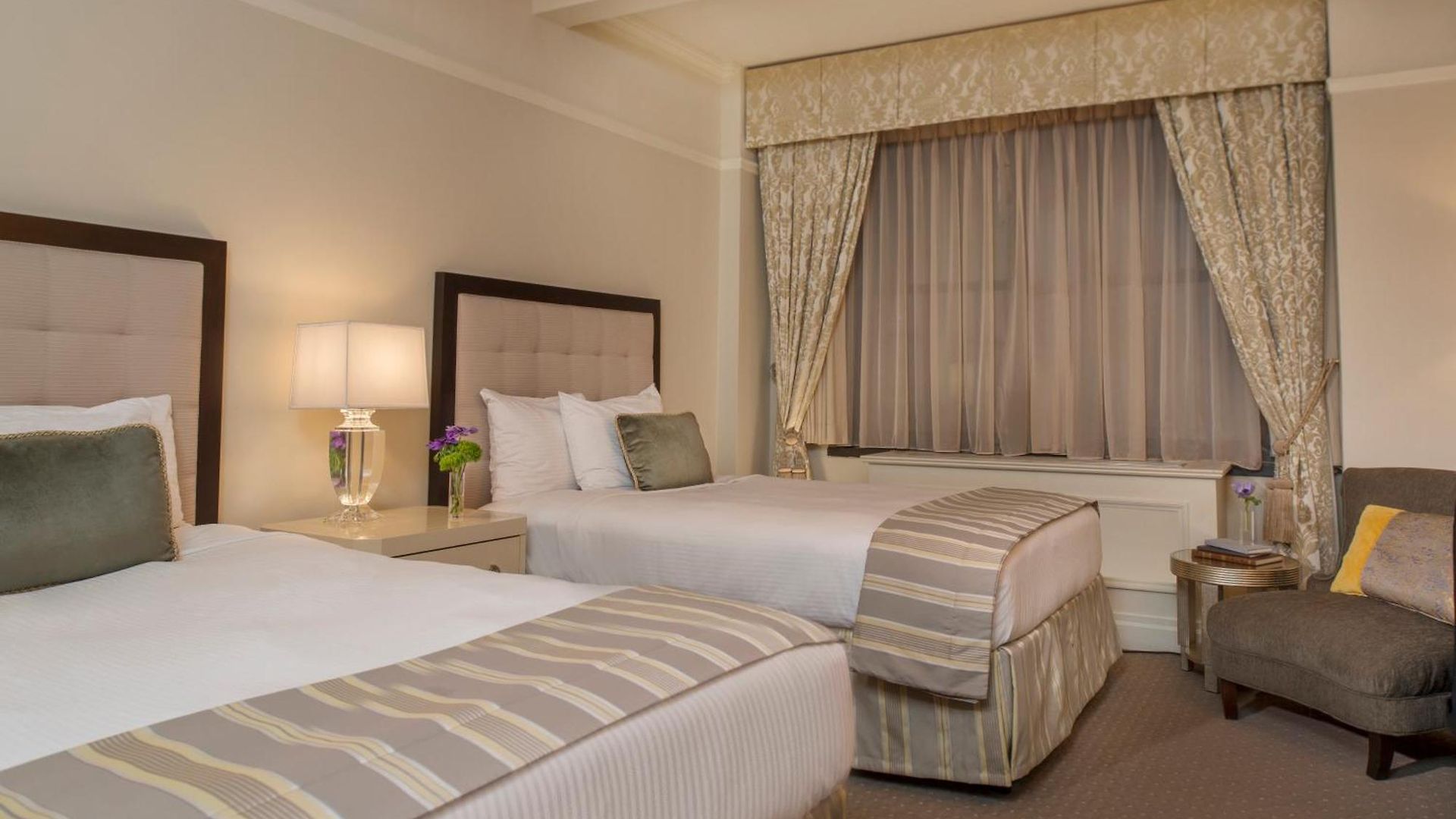 Hotel Warwick
