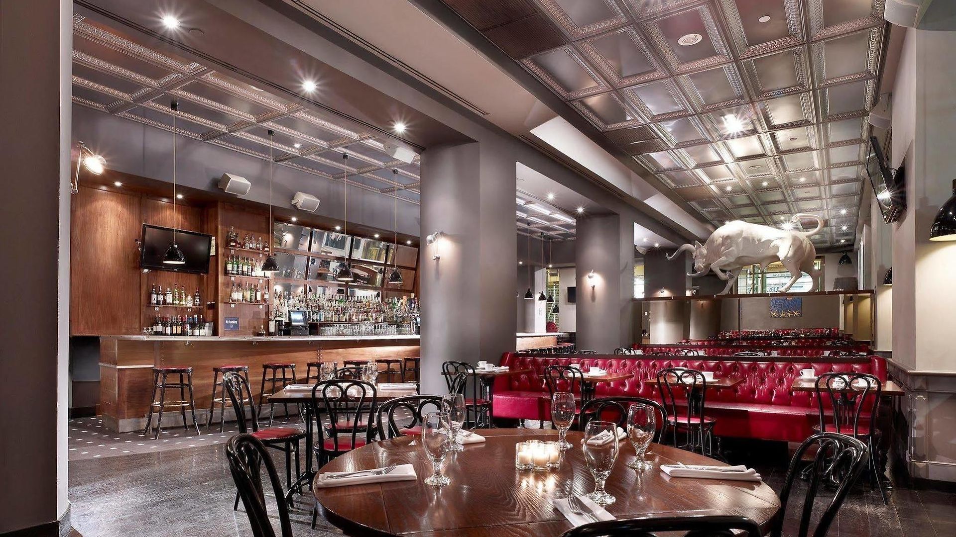 Radisson Street Hotel