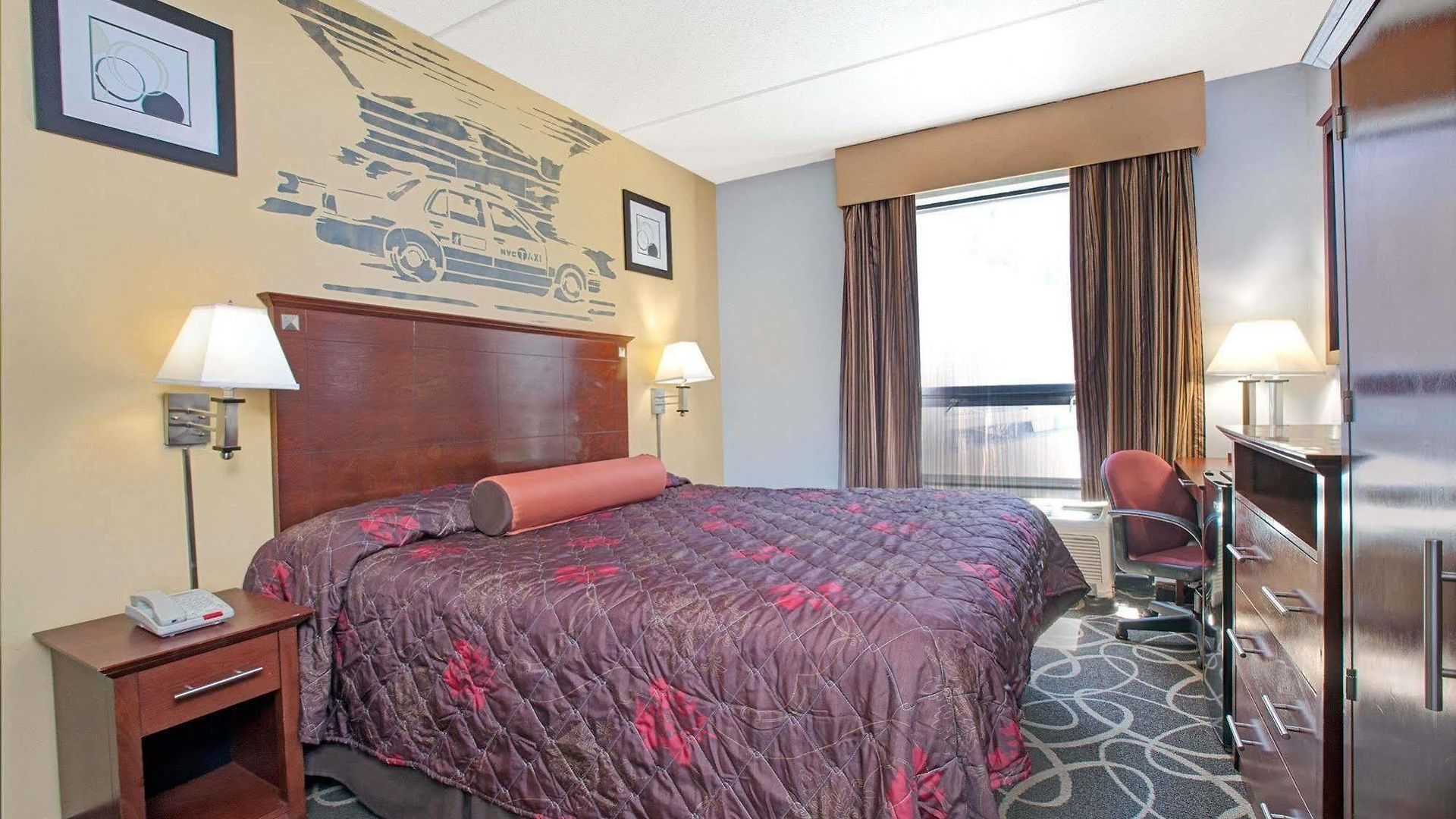 Howard Johnson Queens Village Hotel 2*