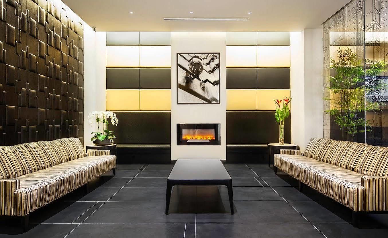 The At Fifth Avenue