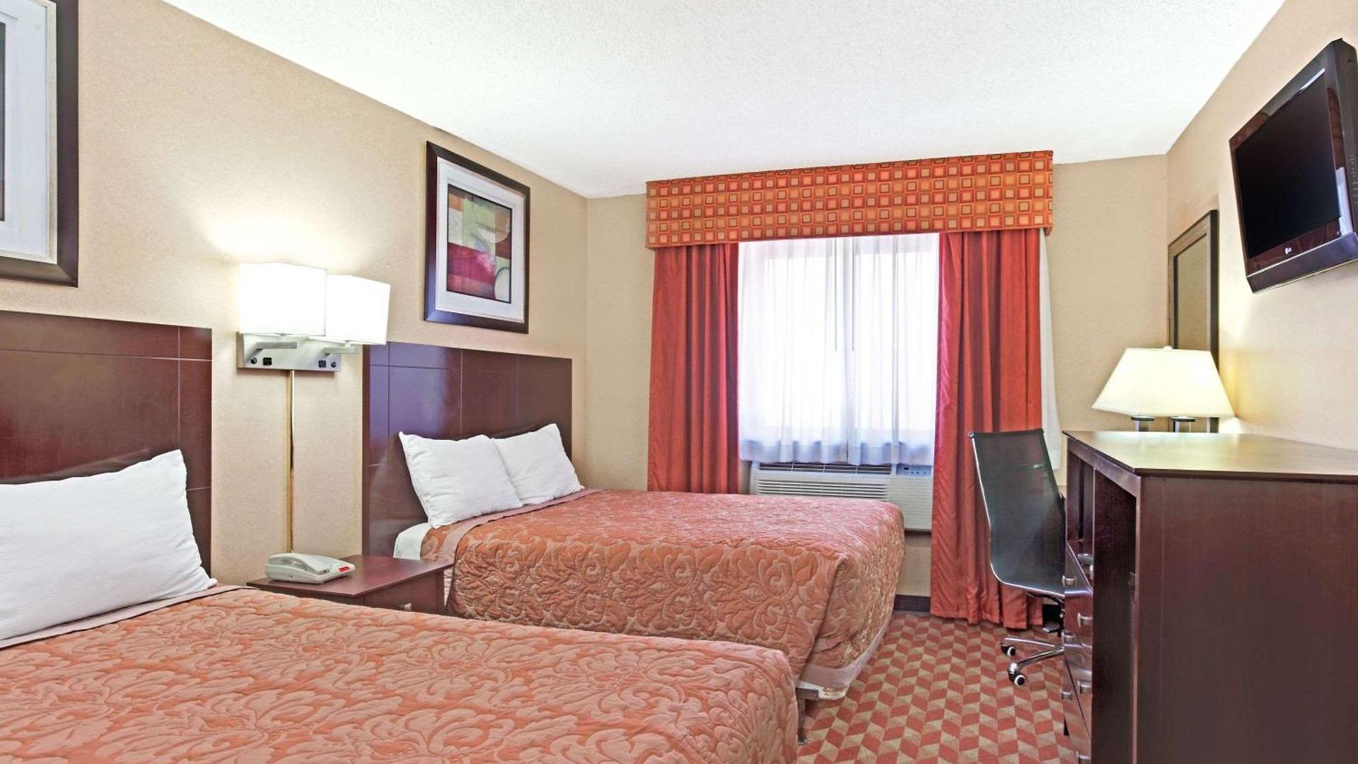 Super 8 By Wyndham Long Island Lga 2*