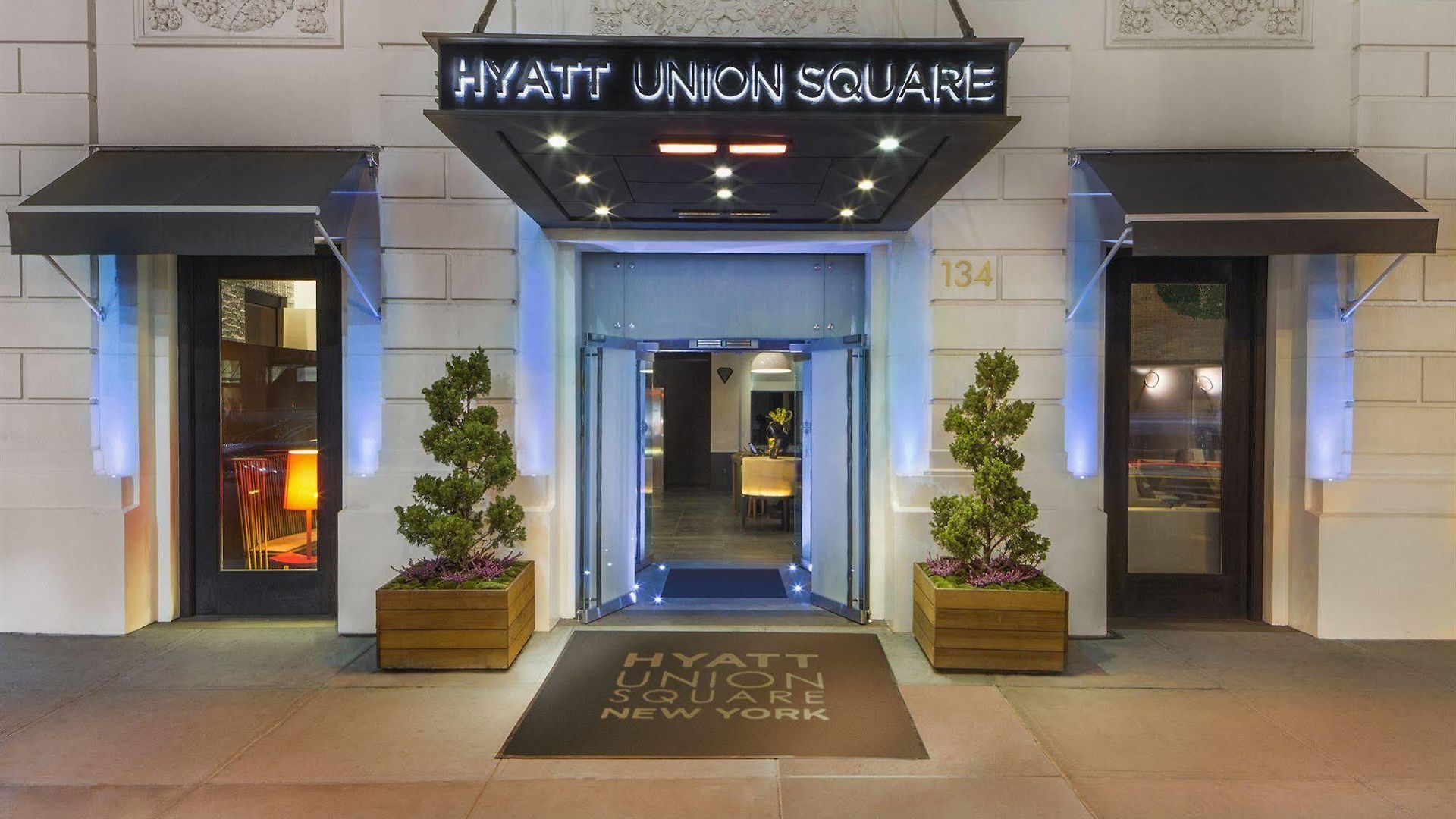 Hyatt Union Square 4*