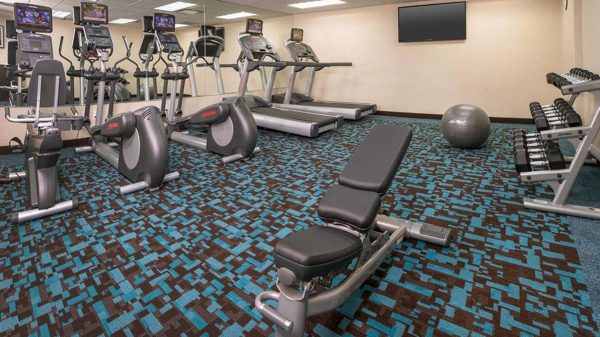 Hotel Fairfield & Manhattan/downtown East 3*