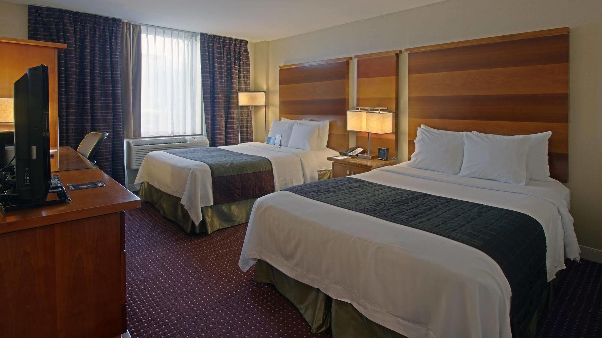 Fairfield By Marriott Manhattan Times Square Hotel