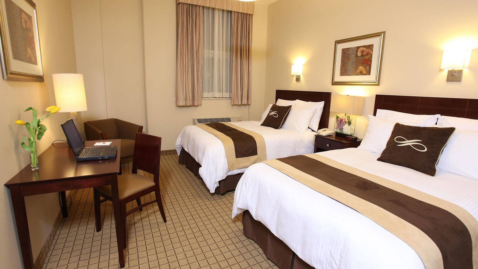 Hotel Pointe Plaza (adults Only) New York