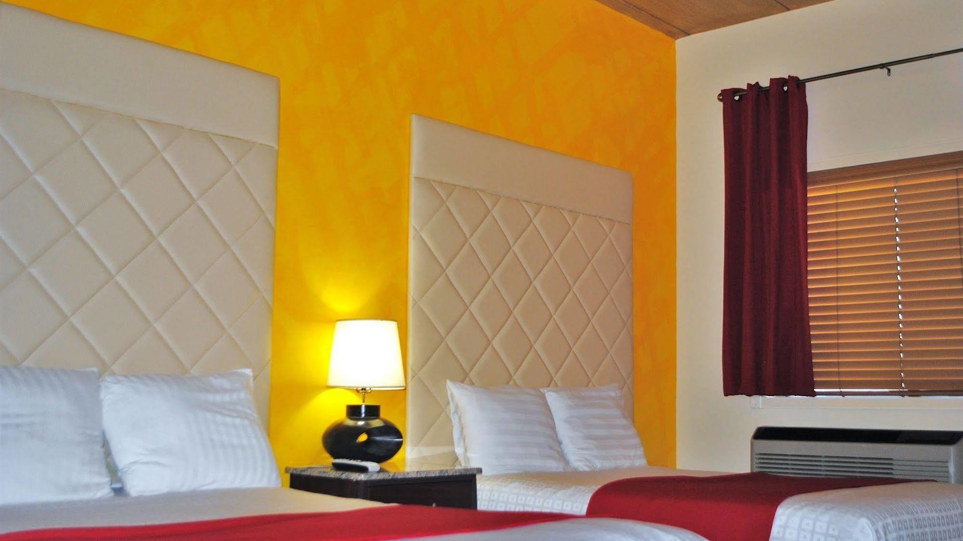 Surfside Three Motel 2*