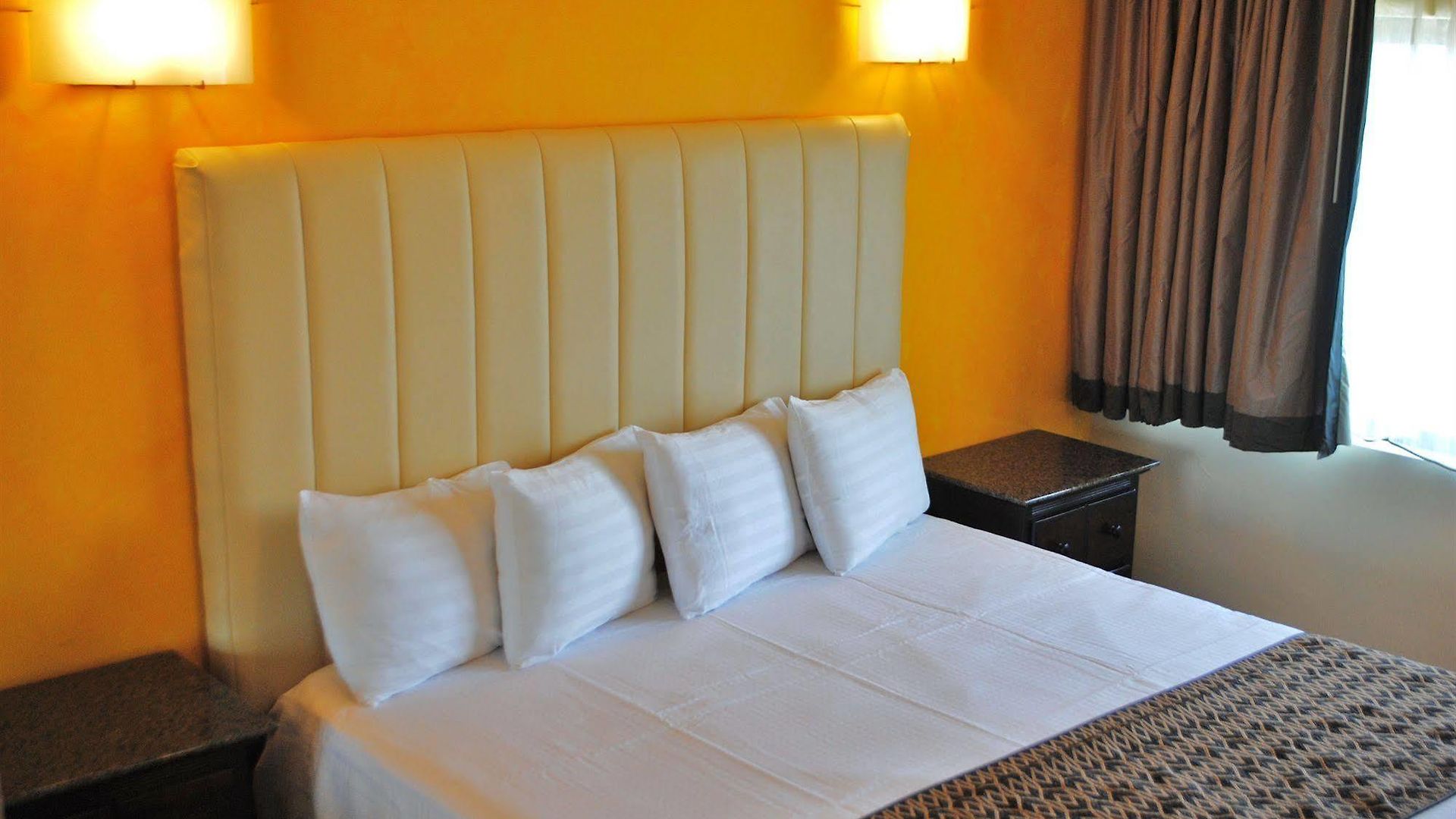 Motel Surfside Three 2*